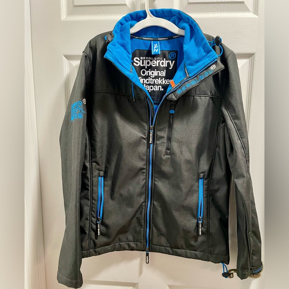 Superdry Original Windtrekker Jacket -New Condition, worn once XL